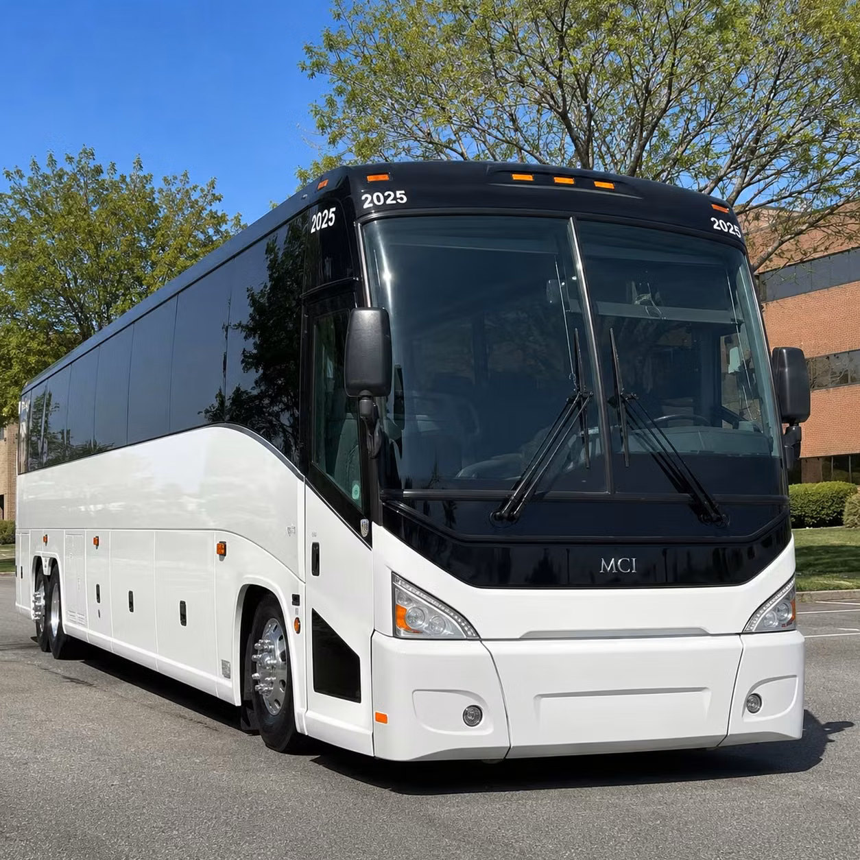 concert bus rentals to nutter center and wright state events in dayton