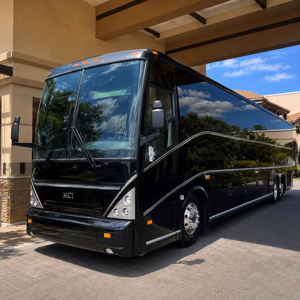 convention and conference shuttle buses in dayton ohio