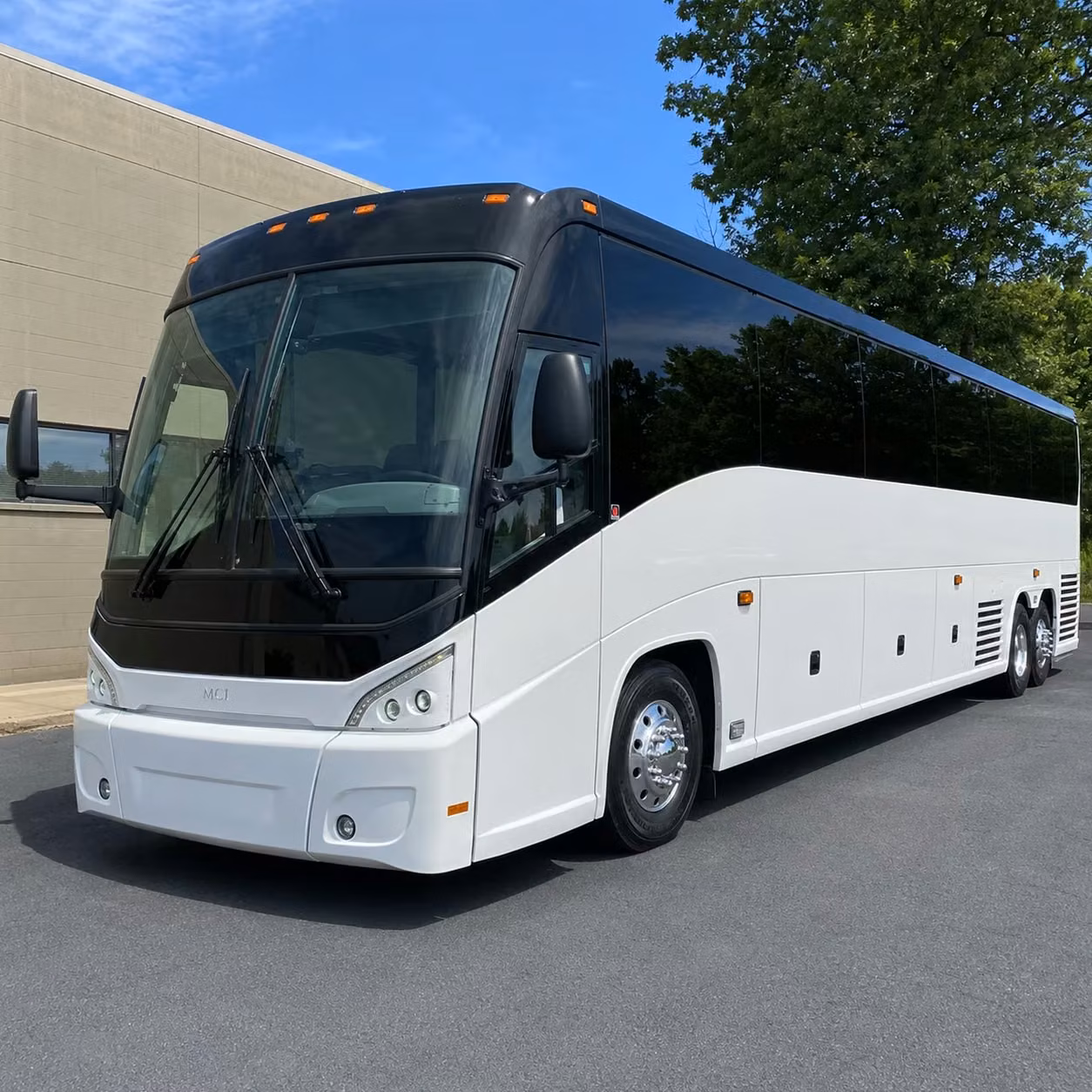 corporate groups traveling from dayton get more when they compare through charterbusdayton com